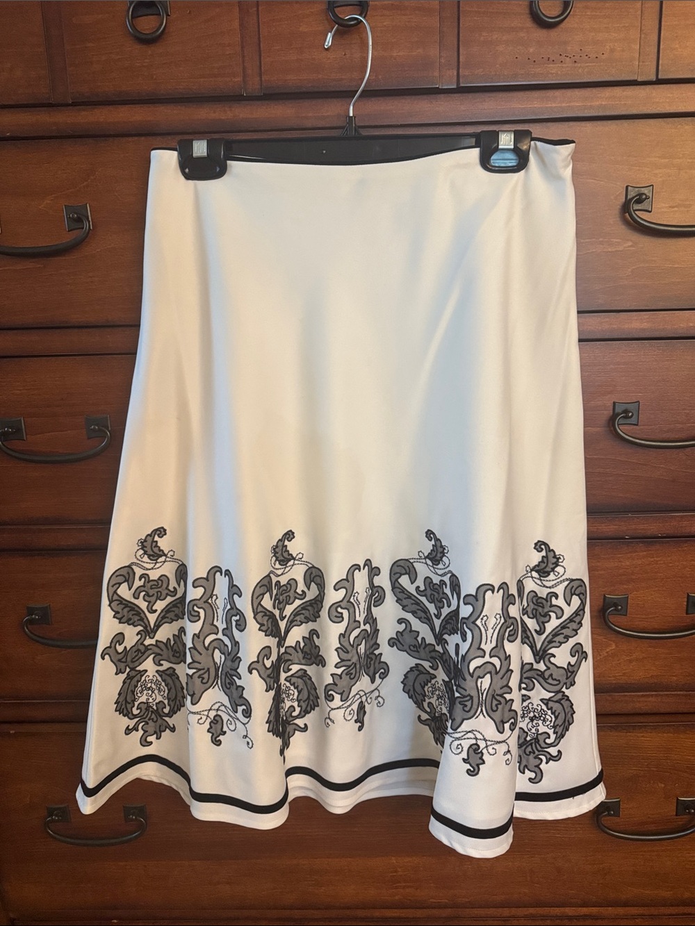 White House Black Market White A-Line Midi Skirt with Black Scroll Border